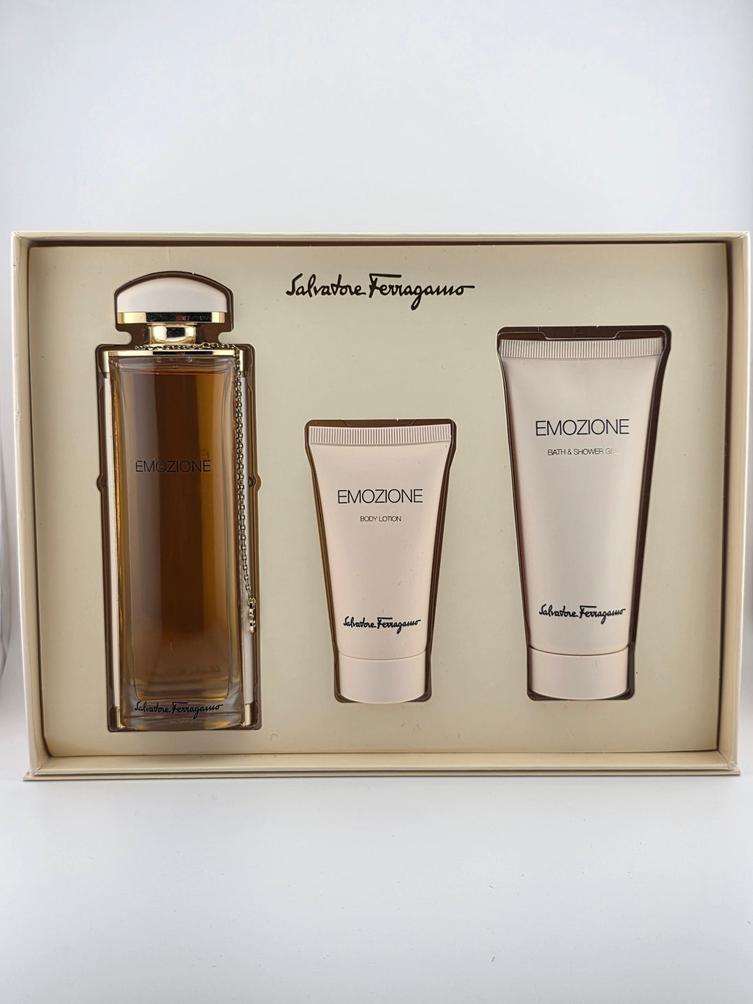 Salvatore Ferragamo Emozione Eau de Parfum 100ml, Body Lotion & Duschgel – Vintage Geschenkset Rarität