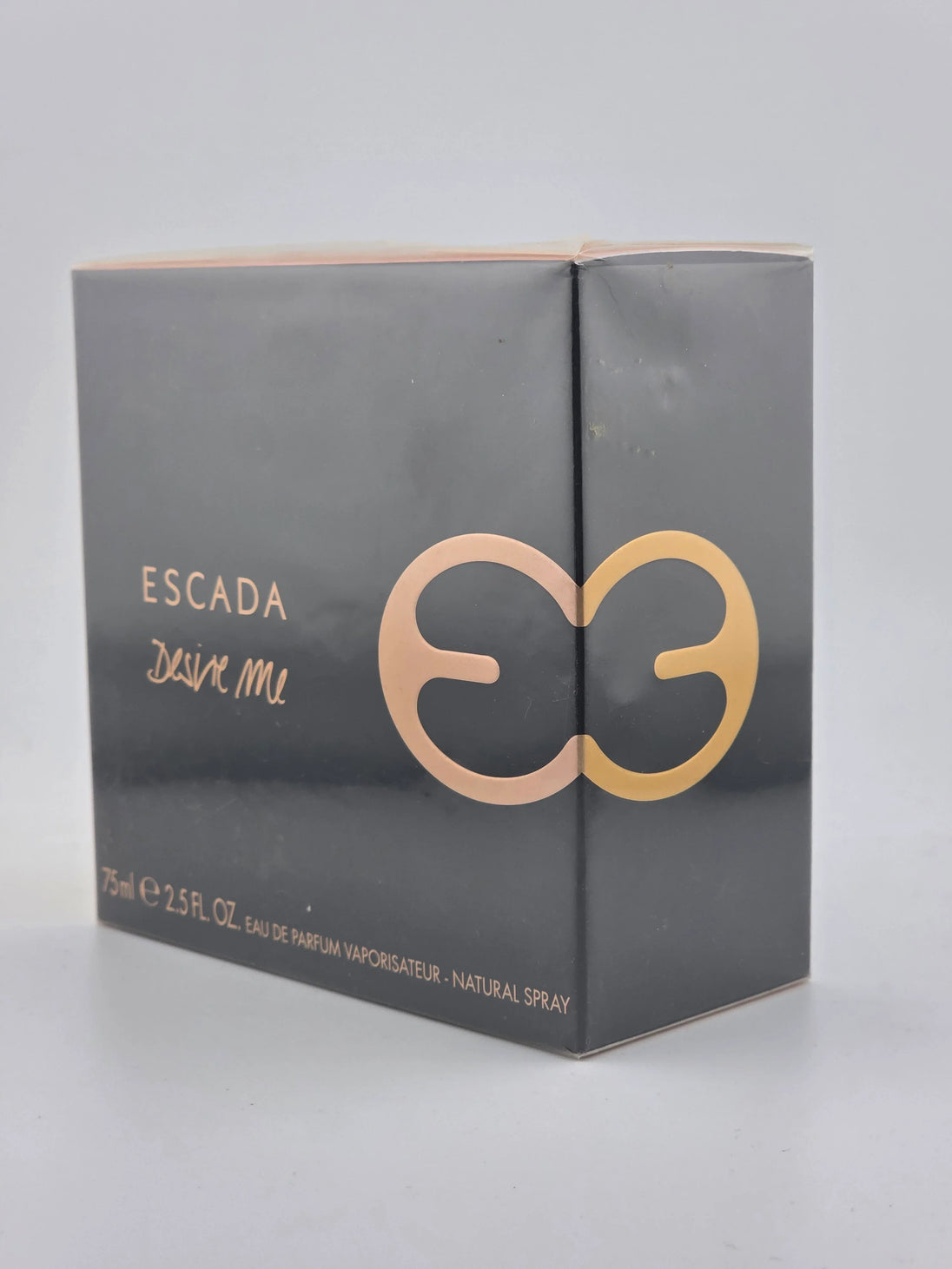 Escada Desire Me Eau de Parfum, 75ml, im originalen schwarzen Karton.